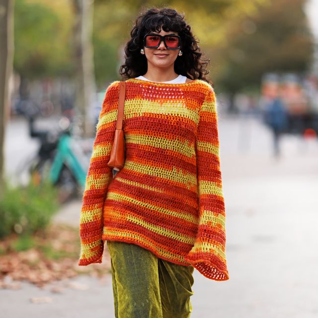 “Stay Cozy All Season Long: The Essential Guide to Sweaters”